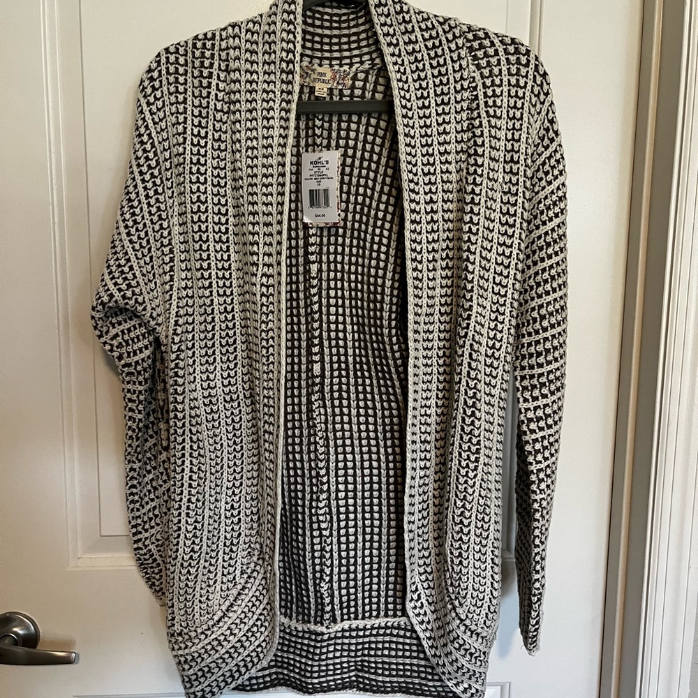 Cozy Cream/Grey long sweater cardigan size XS by Pink Republic. Brand new